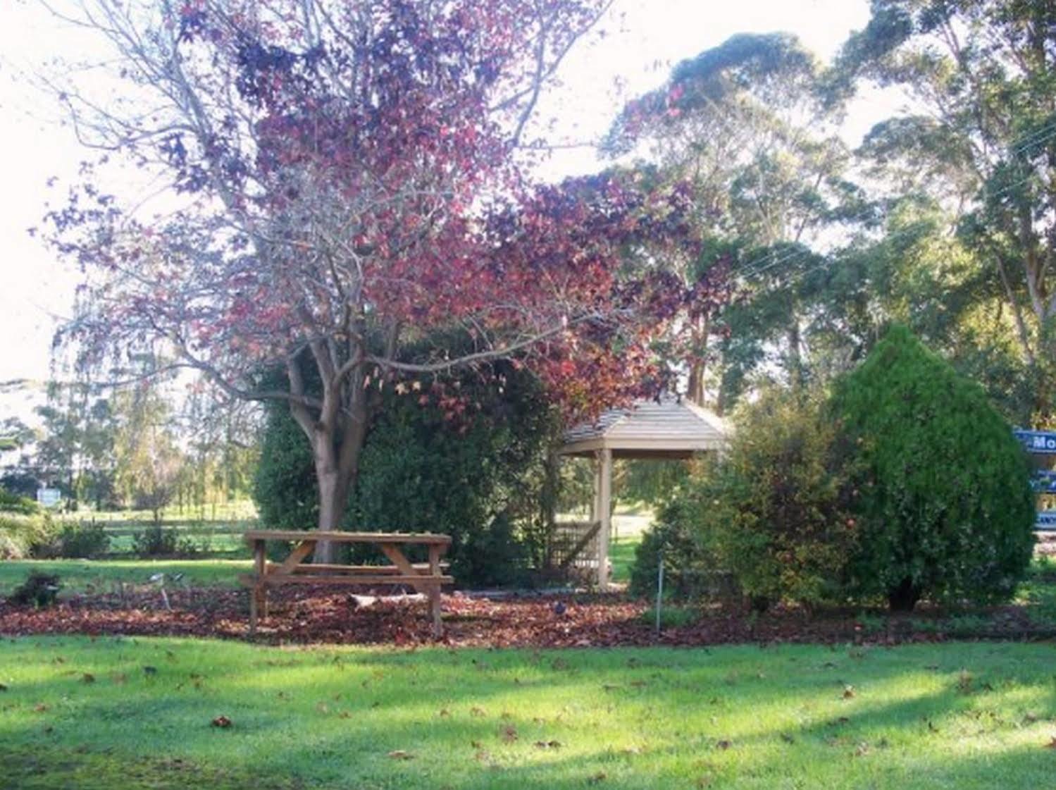 Toora Lodge Motel Exterior foto